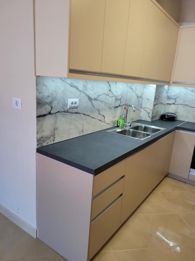 Marina Apartment ซารานเดอ ภายนอก รูปภาพ